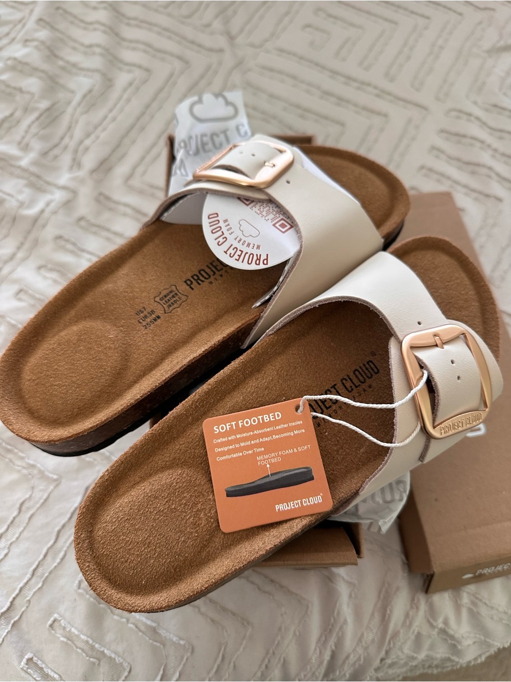 Project Cloud Women's Cream Soft-Footbed Slide Sandals